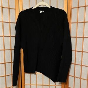Edited by Remi Bader Black Ribbed Knit Sweater Asymmetrical hem Size L